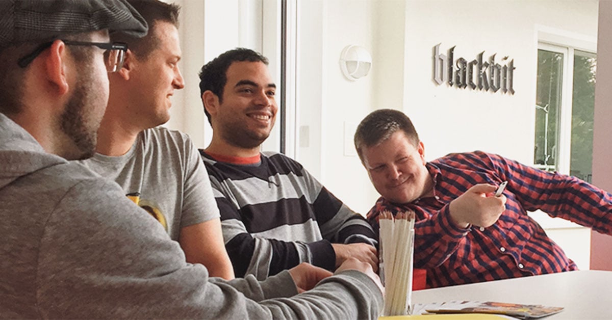 Dennis begann bei Blackbit als Web-Entwickler.