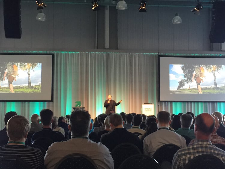 Digitalisierung versus Arbeitswelt – die SoftENGINE SolutionDays 2017 Digitalisierung versus Arbeitswelt – die SoftENGINE SolutionDays 2017