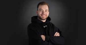 Hi, Martin! Blackbit begrüßt seinen Werkstudent im Marketing.