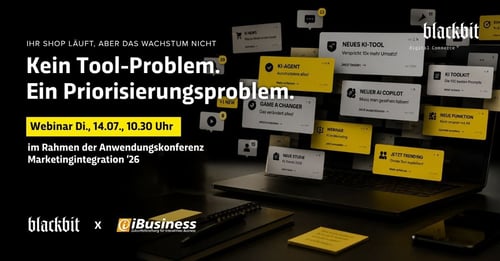 Laptop-Bildschirm umgeben von zahlreichen aufpoppenden Benachrichtigungen und Tool-Empfehlungen in Schwarz und Gelb – symbolisiert die tägliche Reizüberflutung durch KI-Tools, neue Features und Agenturempfehlungen